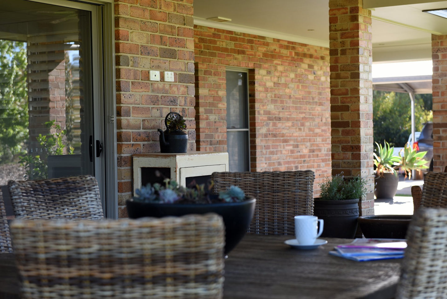 Full Cream Sandstock Solid Bricks 230x110x76mm (Cream) (Pack of 500) - Close match to PGH Ascot Bricks