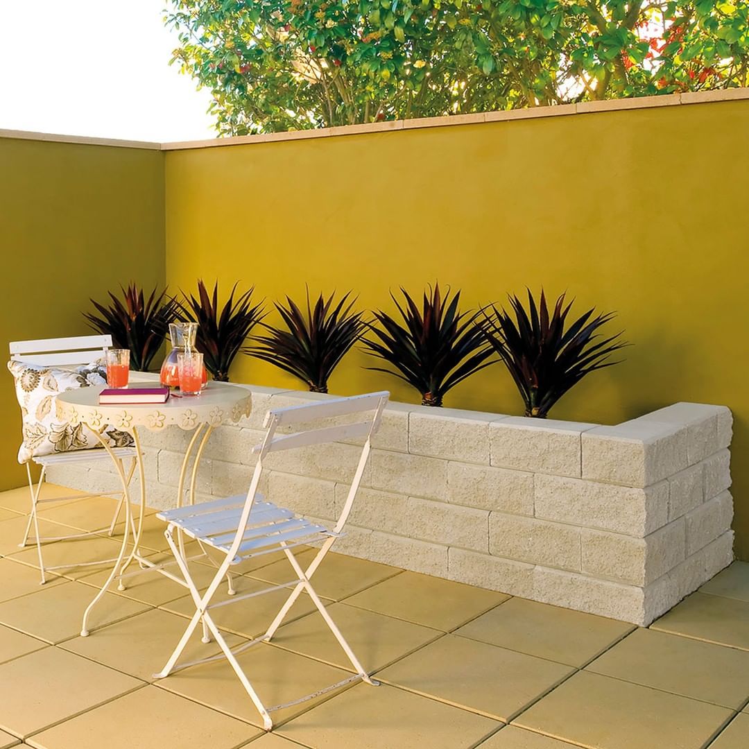 Linearwall Corner Retaining Wall Blocks 350x200x150mm (Beach)