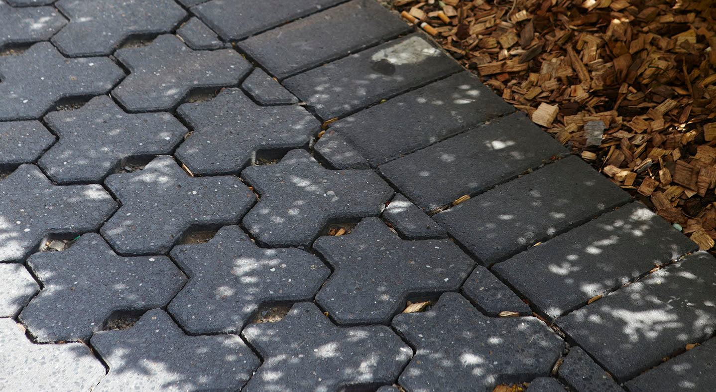 Ecotrihex 80 Pavers 181x89x80mm (Oatmeal)