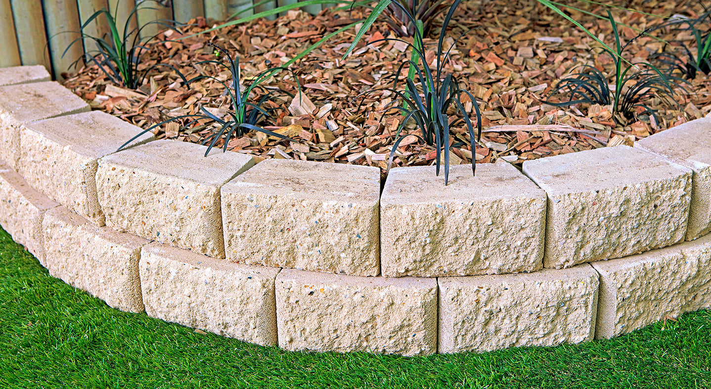 Hudson Stone Retaining Wall Blocks 200x130x100mm (Oatmeal)