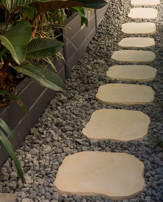 Babylon Stepping Stone Pavers 500x500x40mm (Sand)
