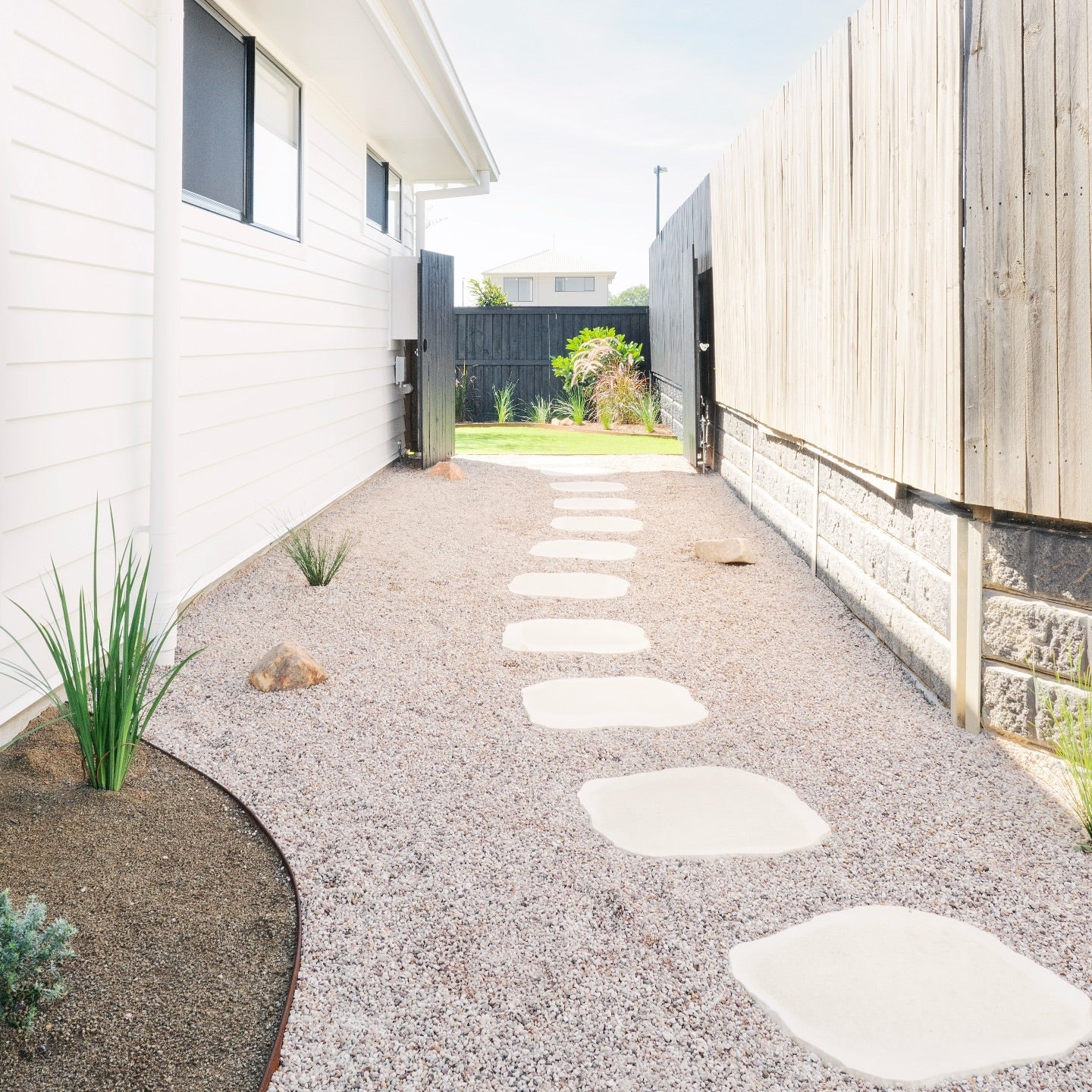 Babylon Stepping Stone Pavers 500x500x40mm (Chalk)