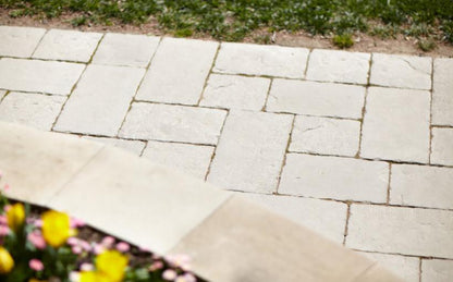 Bradstone Old Town Pavers 600x300x40mm (Gironde)