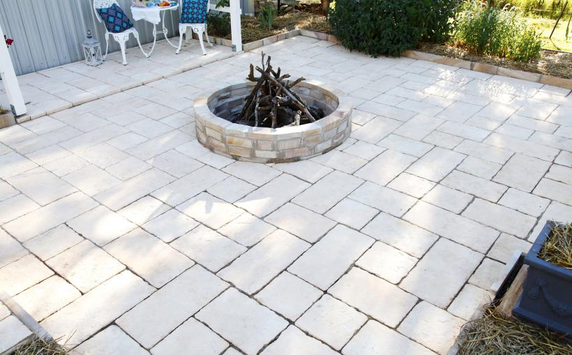 Bradstone Old Town Pavers 600x300x40mm (Gironde)