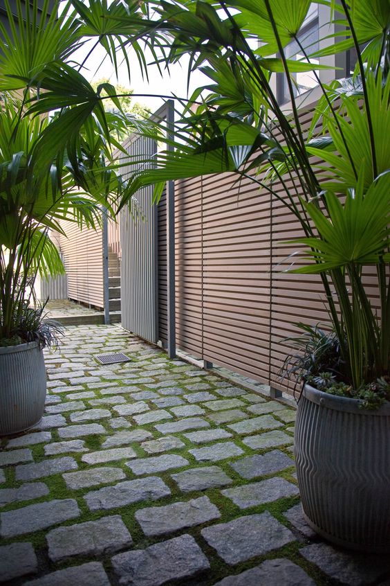 Bushstone Pavers 700x410x40mm (Charcoal)