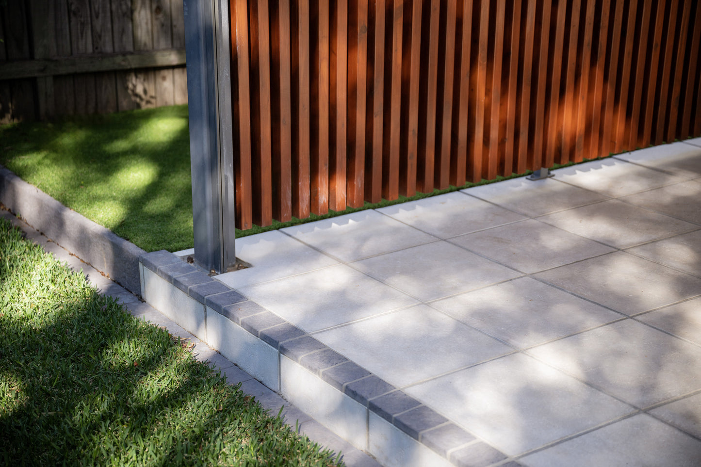 Cobblestone Pavers 100x100x40mm (Charcoal)