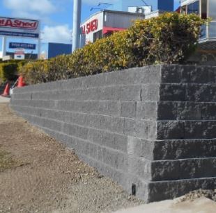 Gardenwall Flush-Face Retaining Wall Block 295x203x125mm (Charcoal)