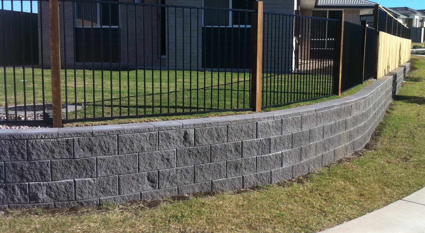 Versawall Retaining Wall Blocks 400x215x200mm (Charcoal)
